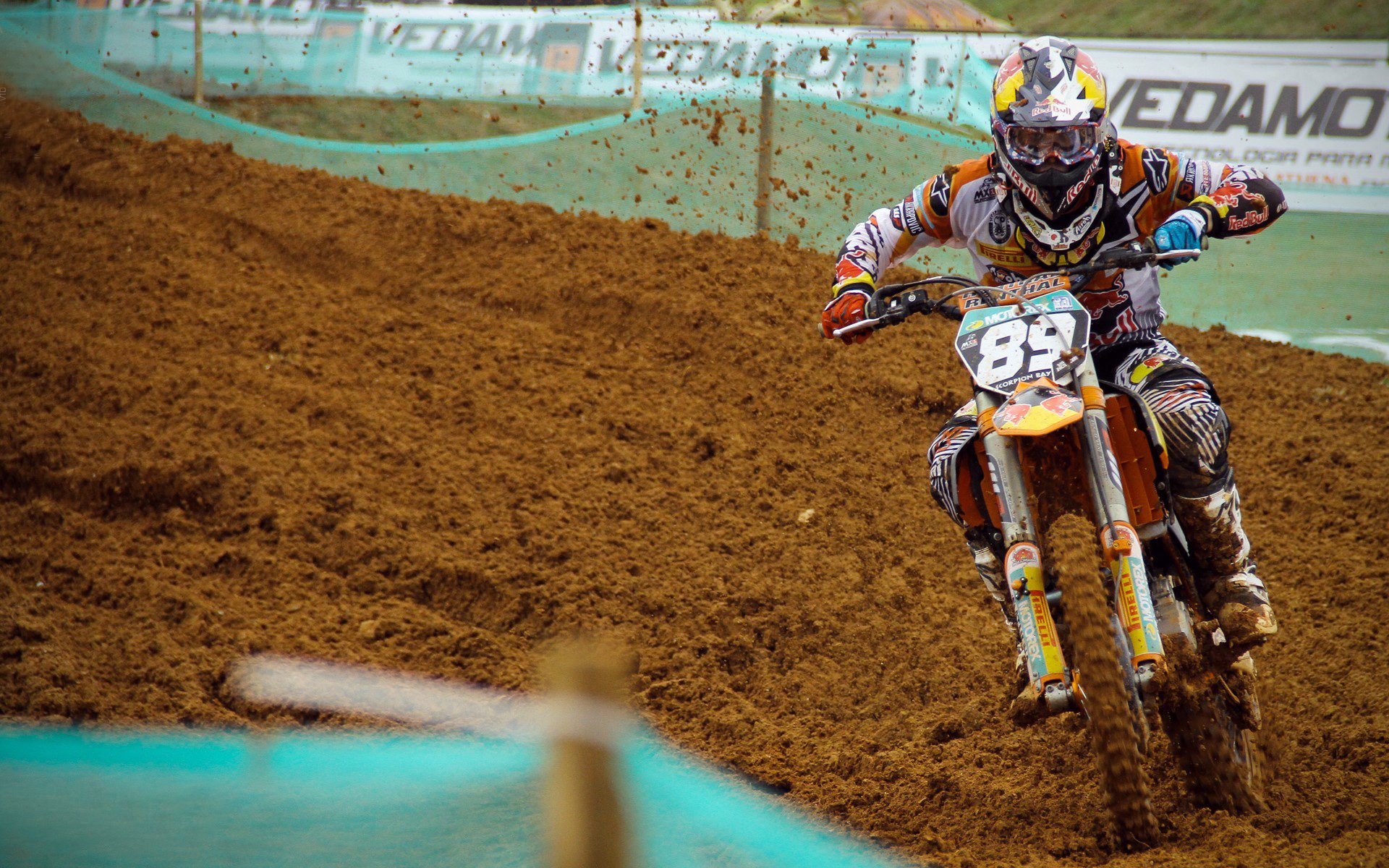 拜仁轻取乌拉圭，哈兰德状态火热，一场战术与天赋的完美交响